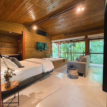 Cabana Equipada Em Meio A Natureza Em โปเมโรเจ ภายนอก รูปภาพ