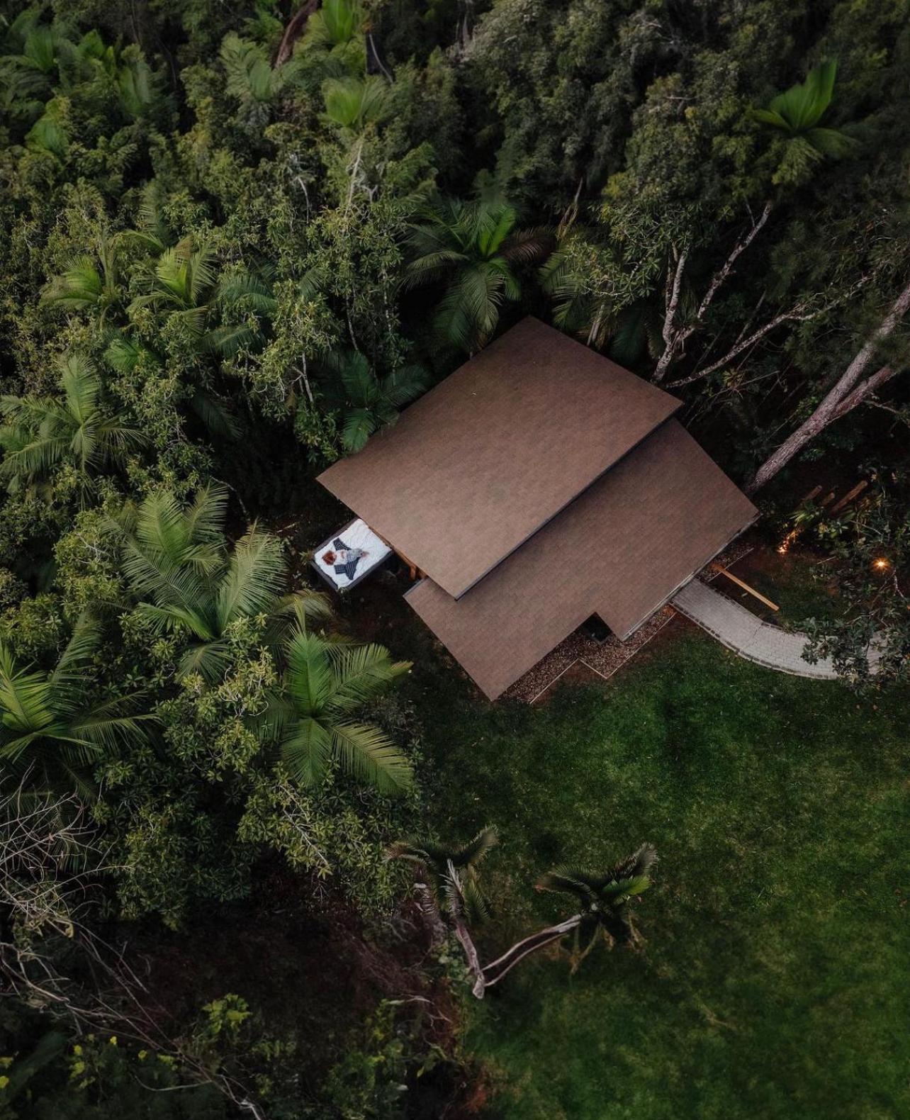 Cabana Equipada Em Meio A Natureza Em โปเมโรเจ ภายนอก รูปภาพ