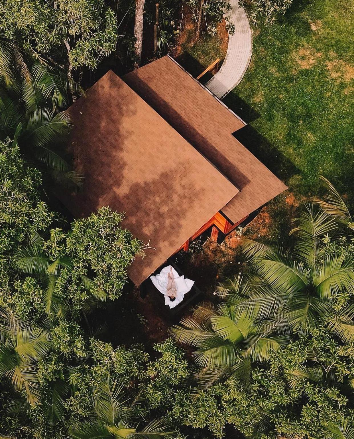Cabana Equipada Em Meio A Natureza Em โปเมโรเจ ภายนอก รูปภาพ