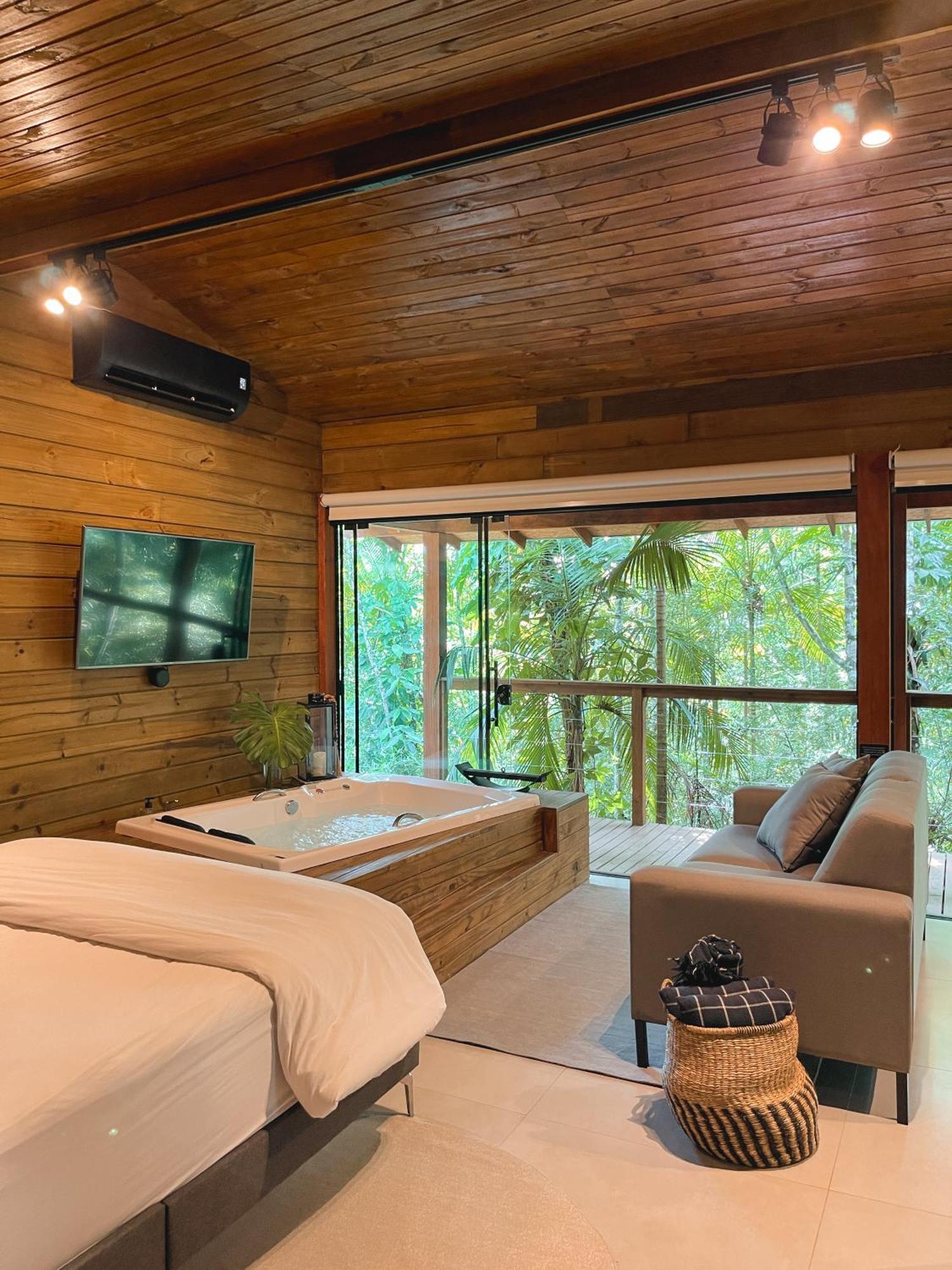 Cabana Equipada Em Meio A Natureza Em โปเมโรเจ ภายนอก รูปภาพ